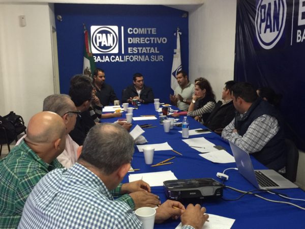 Coordinarán esfuerzos CDE y CDM para consolidar a la estructura del PAN en el municipio de La Paz.